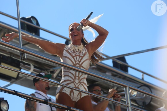 Ivete Sangalo na tarde de sábado (06) no Carnaval de Salvador