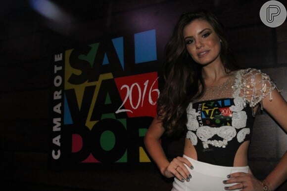 Camila Queiroz fez sua estreia no Carnaval em 2016 como musa da folia de Salvador