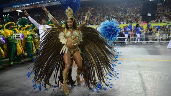 Carnaval: Aline Riscado é criticada por musa da Tucuruvi. 'Ela não é humilde!'