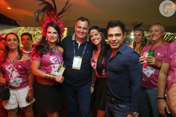 Carnaval: Zezé Di Camargo vai com a namorada, Graciele Lacerda, a camarote no Rio, neste domingo, 7 de fevereiro de 2016