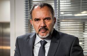 'Totalmente Demais':Germano pergunta a Lili se ela está tendo um caso com Rafael