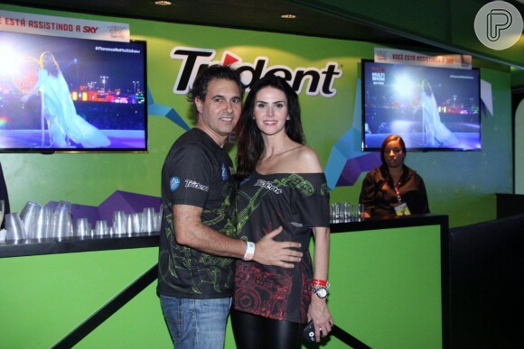 Lisandra Souto foi ao Rock in Rio acompanhada do namorado, o empresário Gustavo Fernandes