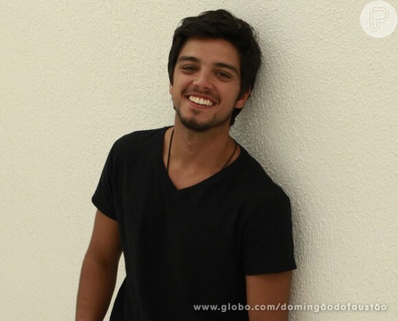 Rodrigo Simas confessa que 'se acha bonito', em 19 de setembro de 2013