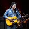 John Mayer que cantar músicas do passado para o público brasileiro