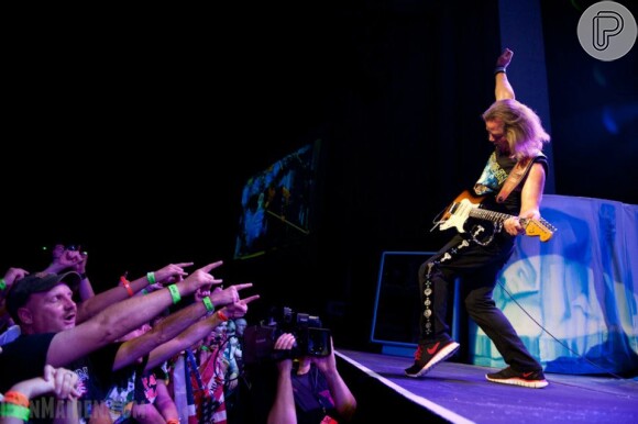 No domingo, 22 de setembro de 2013, o Iron Maiden se apresenta após os shows das bandas Kiara Rocks, Avenged Sevenfold e Slayer