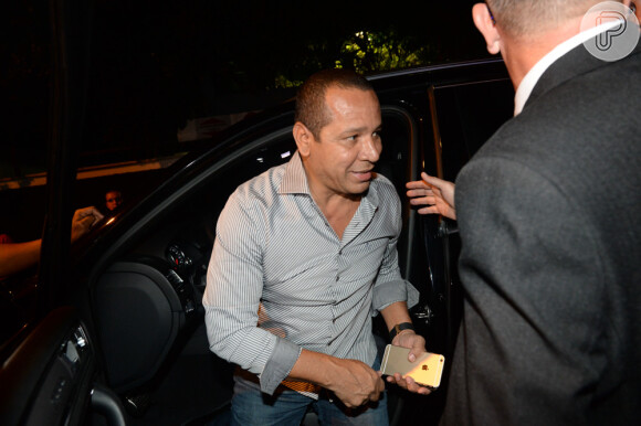 Neymar, pai de Rafaella Santos e Neymar Jr., também compareceu ao evento