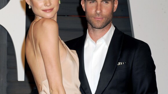 Adam Levine, do Maroon 5, vai ser pai! Behati Prinsloo está grávida do 1º filho
