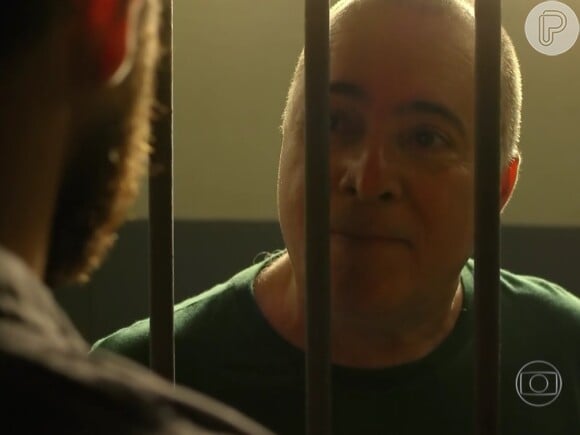 Zé Maria (Tony Ramos) foi preso e disse a Dante (Marco Pigossi) que foi ele quem matou Gibson (José de Abreu), no último capítulo da novela 'A Regra do Jogo'