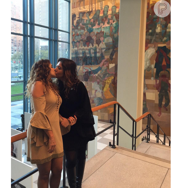 Daniela Mercury e a mulher, Malu Verçosa, se beijam na sede da ONU em Nova York para campanha contra homofobia. A foto foi publicada pela cantora neste sábado, 12 de março de 2016