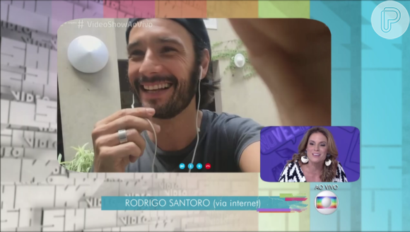 Em link ao vivo no 'Vídeo Show', Rodrigo Santoro errou o nome da estreante Maíra Charken, que, após corrigi-lo, brincou: 'Pode me chamar de qualquer coisa'