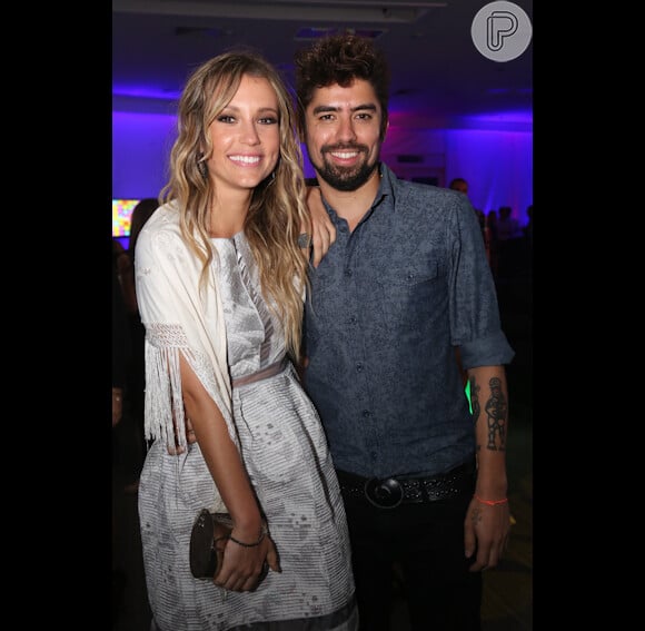 Juliana Didone com o namorado Flávio Rossi na festa de lançamento da novela 'Pecado Mortal'