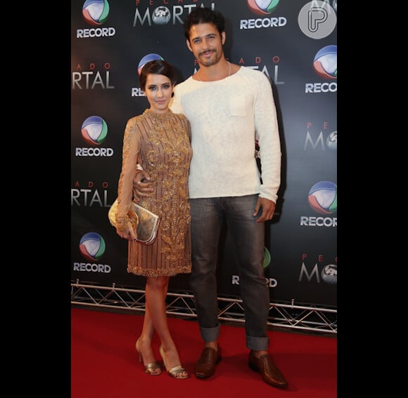 Maytê Piragibe com o marido, o modelo Marlos Cruz, na festa de lançamento da novela 'Pecado Mortal'