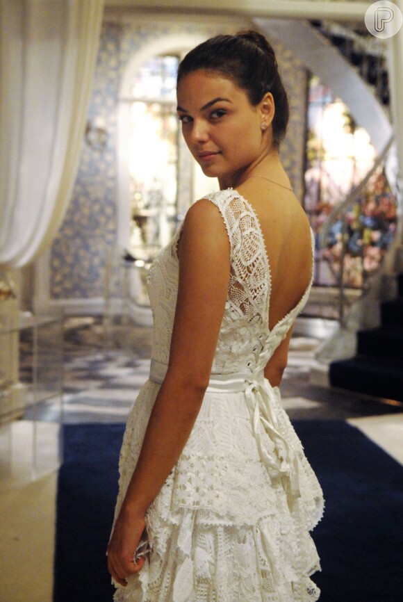 Isis Valverde se vestiu de noiva para 'Ti Ti Ti' (2010), onde foi a Marcela