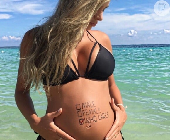 Ex-BBB Adriana Sant'anna engordou cerca de 20 Kg na gravidez