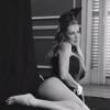 Luana Piovani posa fantasiada de coelhinha nos bastidores do ensaio para a 'Playboy'