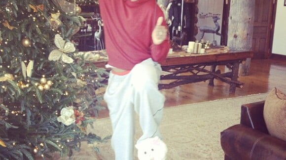 Mariah Carey posta foto do marido, Nick Cannon, dançando com pantufas