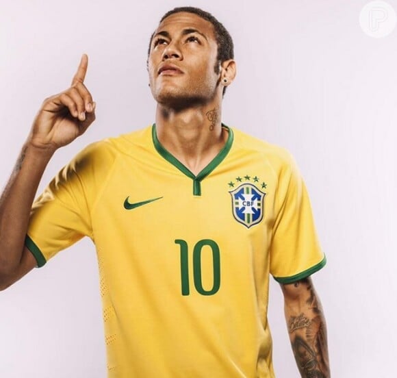 'Quando ele vai ter mais responsabilidade e honrar a camisa da nossa seleção?', criticou uma internauta, se referindo às atuações de Neymar pelo Brasil
