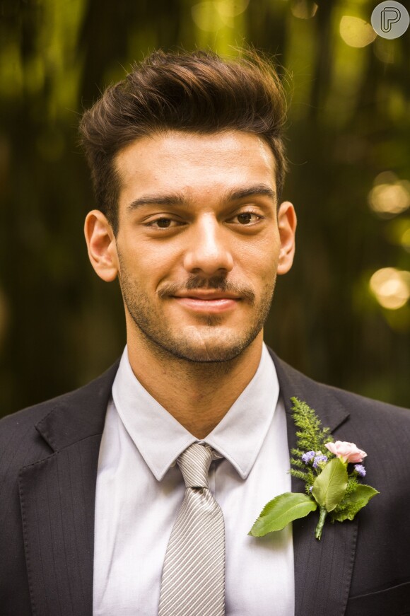 Lucas Lucco revela sonho de casar e ter filhos: 'Construir história com alguém'