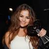 Selena Gomez foi premiada por suas mais diferentes facetas, como atriz, cantora e dançarina, através do prêmio 'Biggest Triple Threat'