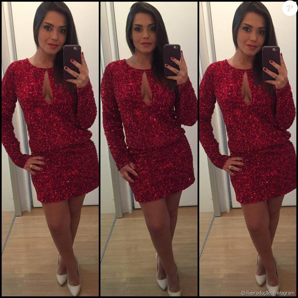 vestido vermelho curto brilhoso