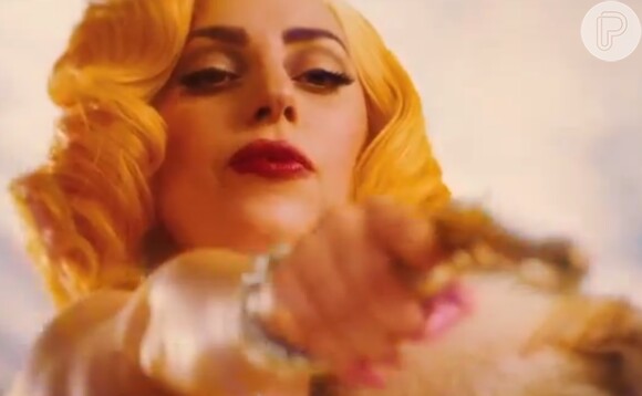 Além de atuar, Lady Gaga também faz parte da trilha-sonora de 'Machete Kills'
