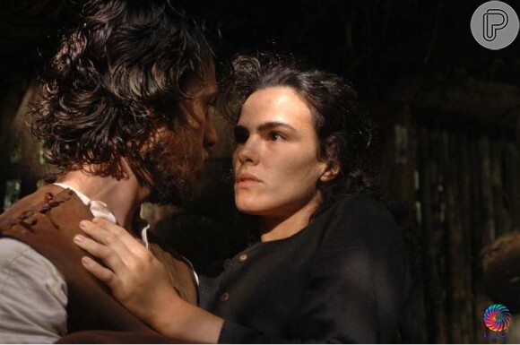 No filme 'Anita e Garibaldi', Ana Paula Arósio usou lentes de contato para ficar com os olhos escuros