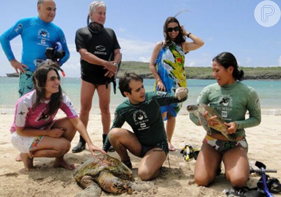 Em janeiro de 2011, quando ainda apresentava o 'Fantástico', Patrícia Poeta passou férias em Fernando de Noronha. Na ocasião, ela conheceu o Projeto Tamar e posou com uma tartaruga marinha