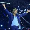 Roberto Carlos vai comemorar 40 anos de seu tradicional especial de fim de ano da TV Globo no estilo Oscar, com 'tapete azul', no lugar de 'tapete vermelho'
