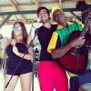 Susana Vieira se diverte na Jamaica com o namorado, Sandro Pedroso. A atriz postou a foto em seu Instagram, em 26 de dezembro de 2012
