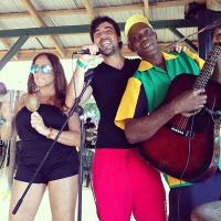 Susana Vieira curte férias na Jamaica e posta foto com pernas de fora