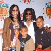Whoopi Goldberg foi com a filha, Alex Martin, e os netos ao Kids Choice Awards de 2006