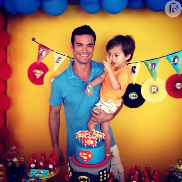 Sidney Sampaio faz festa para o filho, Leonardo, que completa 3 anos de idade no dia 24 de novembro