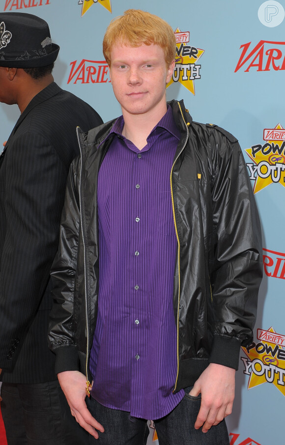 Adam Hicks compareceu ao 'Power of Youth' evento atual da Paramount Studios, em 5 de dezembro de 2009