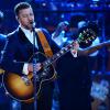 Justin Timberlake canta a música 'Drink You Away'