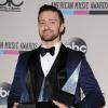 Justin Timberlake levou para a casa três troféus do AMA 2013