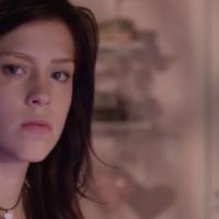 Sophia Abrahão canta 'Sina' em trailer do filme 'Confissões de Adolescente'