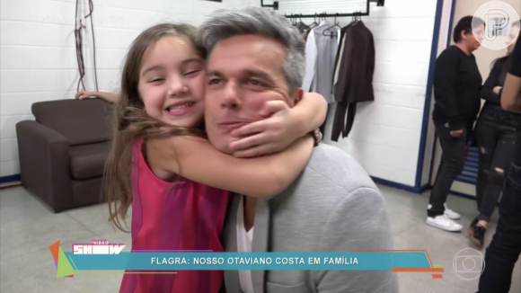Otaviano Costa e Olívia brincam nos bastidores do 'Tamanho Família': 'Me vi nela'