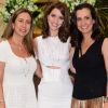 Nathalia Dill exibiu o novo look na tarde desta terça-feira, 30 de agosto de 2016, em um almoço no Forneria San Paolo Shopping JK Iguatemi, à convite das empresárias de grifes de jóias e irmãs Carla e Kelly Amorim