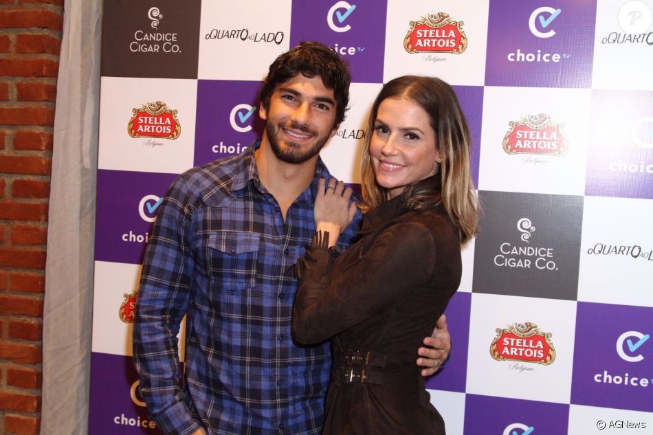 Maria Flor é filha de Deborah Secco fruto da relação com Hugo ...