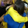 Neymar abraçou Bruna Marquezine após conquistar o ouro na Olimpíada Rio 2016