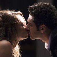 Novela 'Haja Coração': Beto leva Tancinha a playground e os dois se beijam