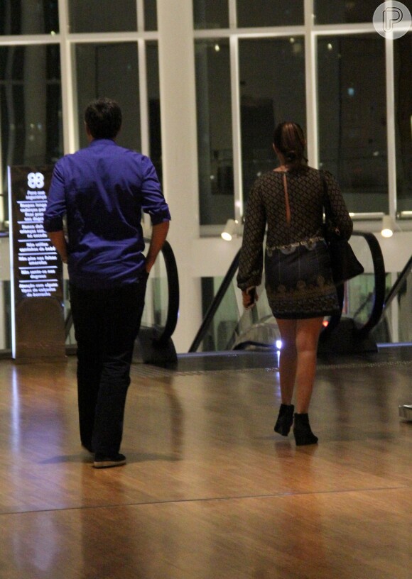 William Bonner e sua filha Beatriz passearam no shopping Village Mall, no Rio de Janeiro, neste domingo, 4 de setembro de 2016
