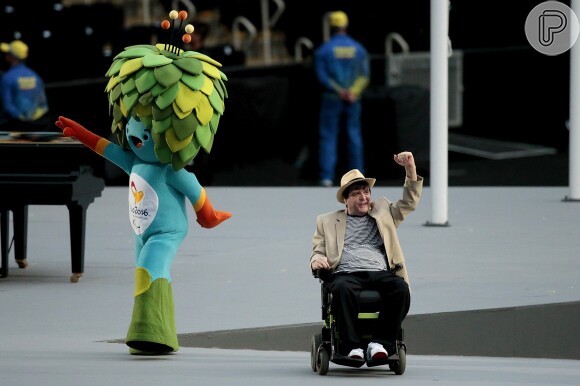 O escritor Marcelo Rubens Paiva também esteve na cerimônia de abertura da Paralimpíada