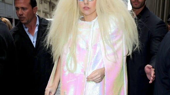 Lady Gaga diz que usar drogas a faz esquecer a fama e voltar à adolescência