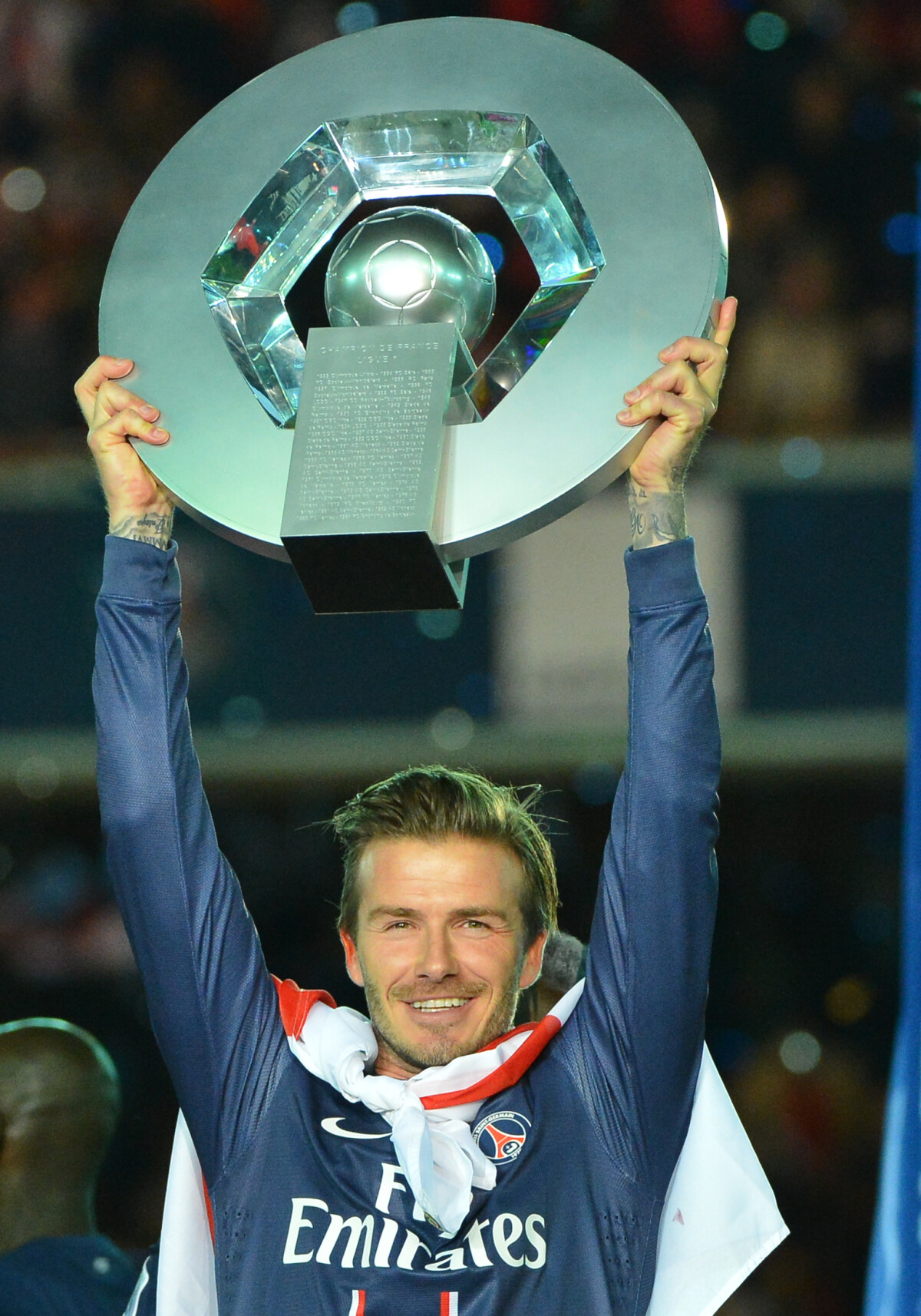 Beckham encerra carreira brilhante. Inglês jogou muita bola e pode ser  referência para Neymar
