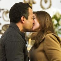 'Amor à Vida': Bruno (Malvino Salvador) tenta reatar com Paloma e a beija
