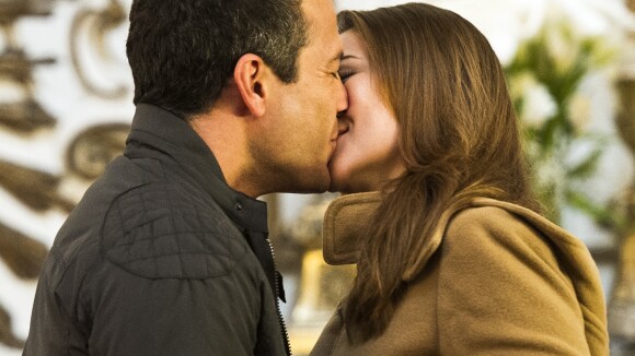 'Amor à Vida': Bruno (Malvino Salvador) tenta reatar com Paloma e a beija