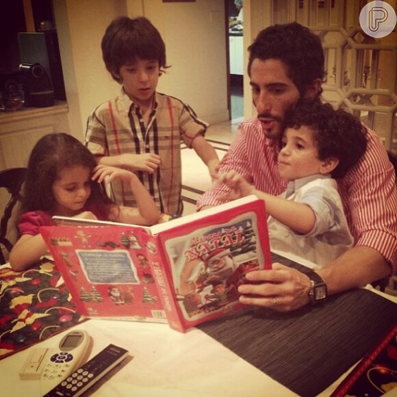 Marcos Mion diz que gosta de falar sobre a história do Natal para seus filhos, Donatella, Romeo e Stefano