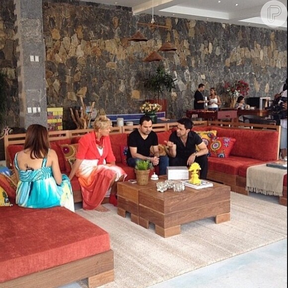 Xuxa com Nivea Stelmann, Zezé di Camargo e Luciano nos bastidores do 'TV Xuxa de Verão', em Angra dos Reis