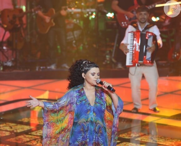 Khrystal cantou 'Lamento Sertanejo' no 'The Voice Brasil' e foi eliminada